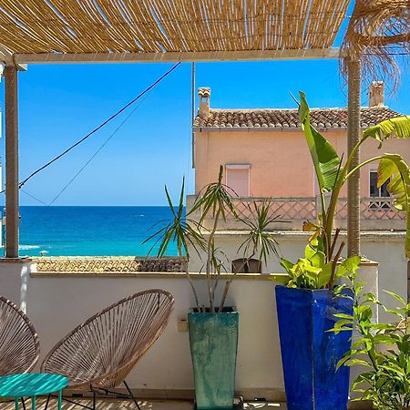 Moona Hostal Altea Bagian luar foto