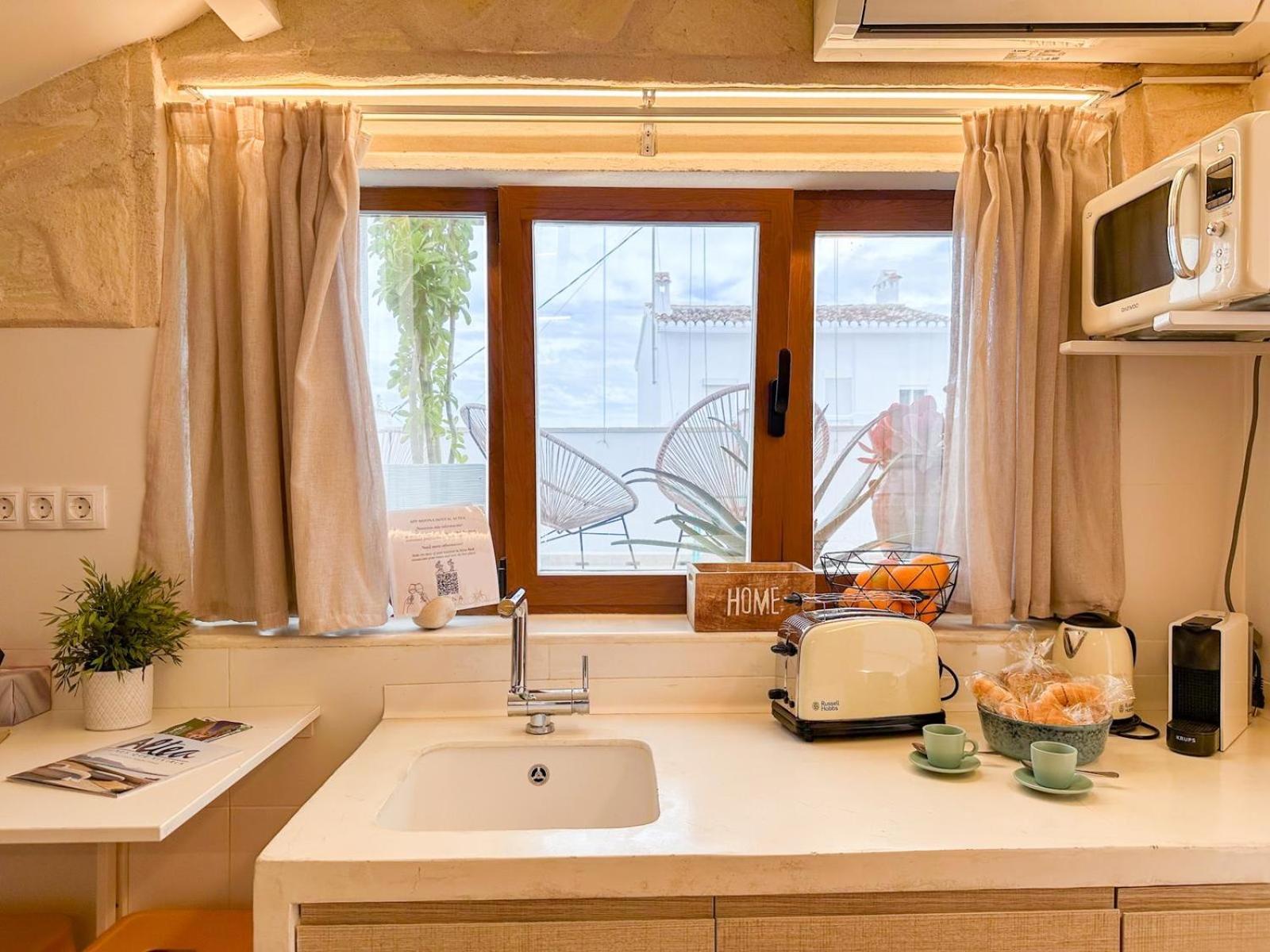 Moona Hostal Altea Bagian luar foto