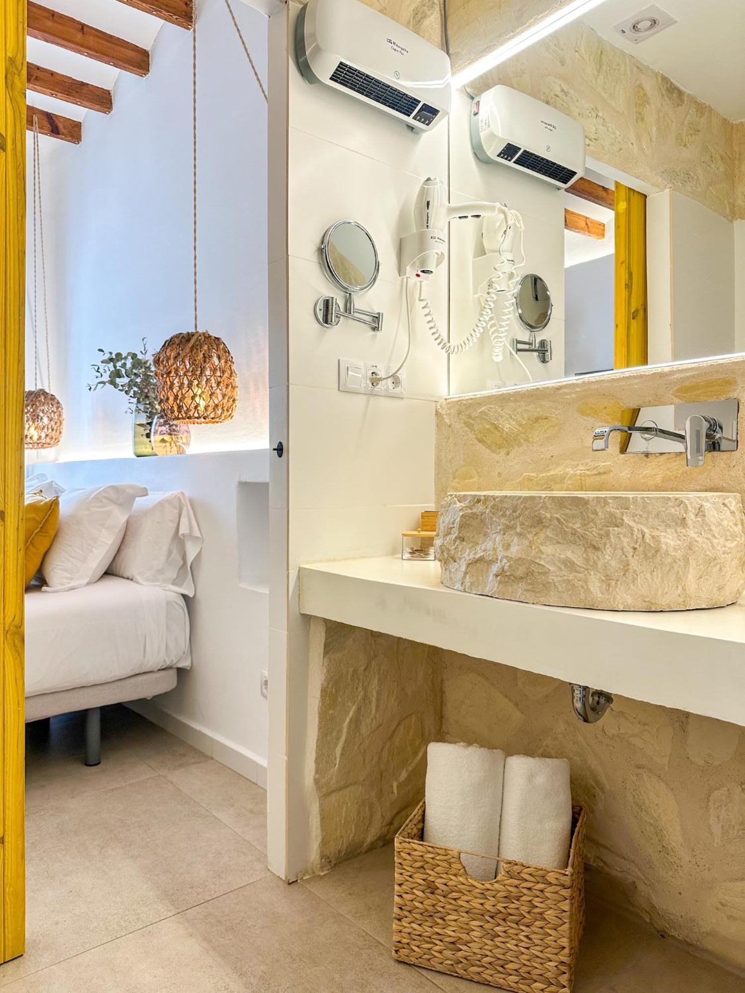 Moona Hostal Altea Bagian luar foto